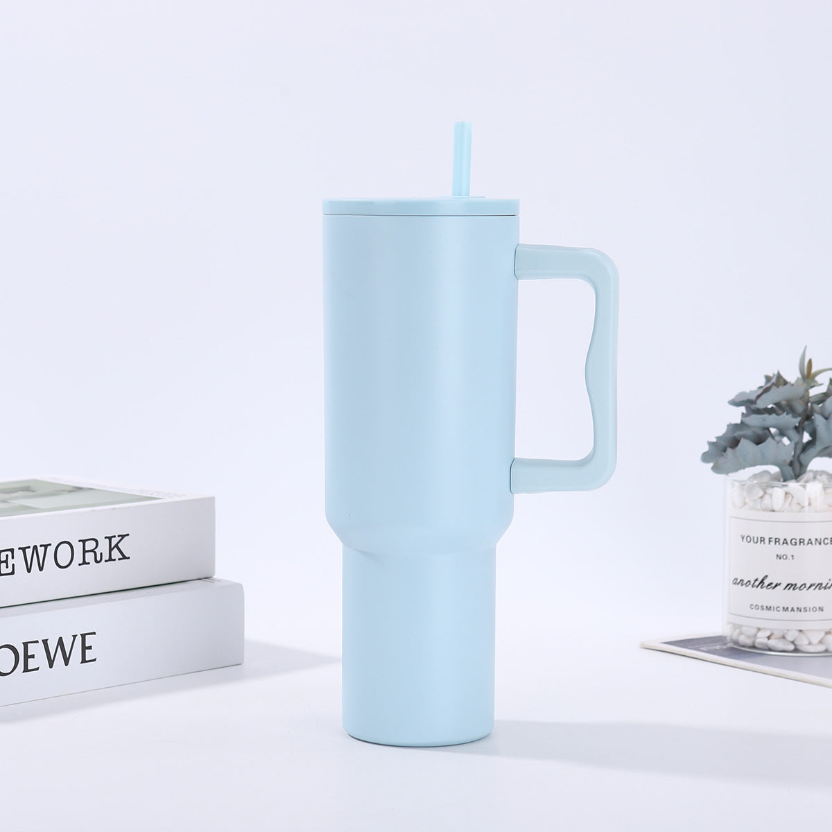 Handle-Equipped Insulated Stainless Steel Tumbler