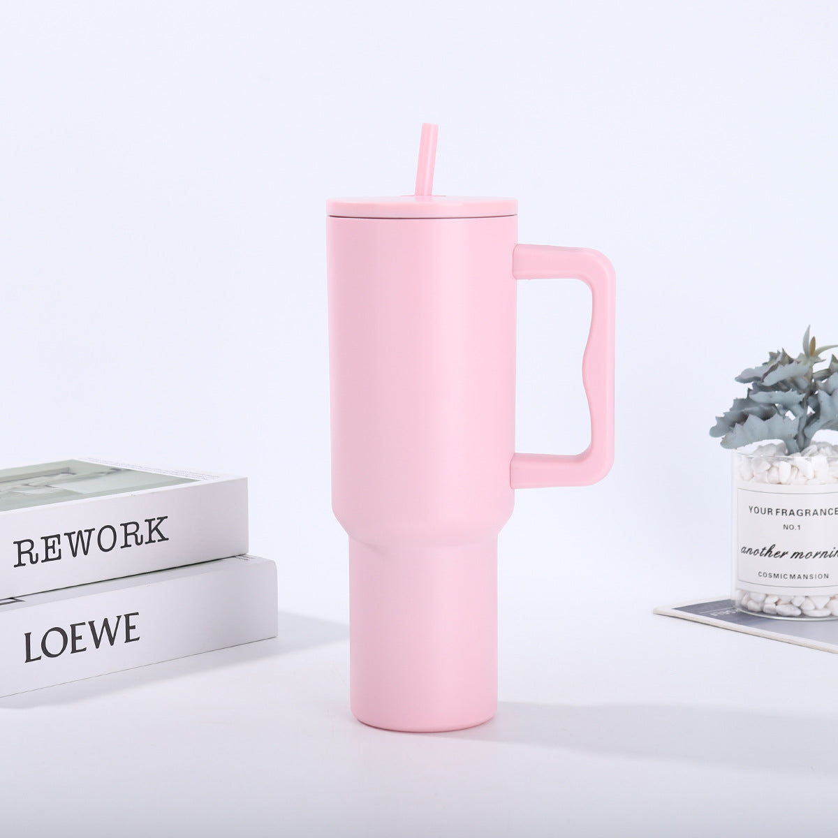 Handle-Equipped Insulated Stainless Steel Tumbler